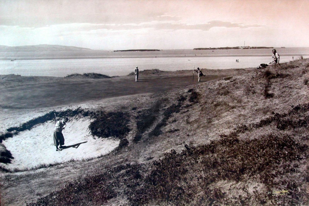 A 1939 postcard from Hoylake